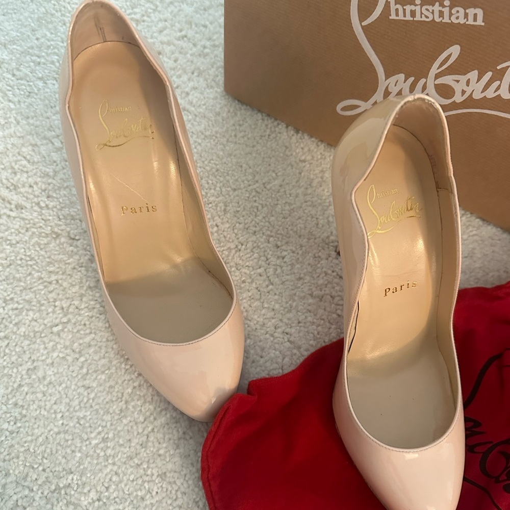 authentic christian louboutin heels - Picture 2 of 8